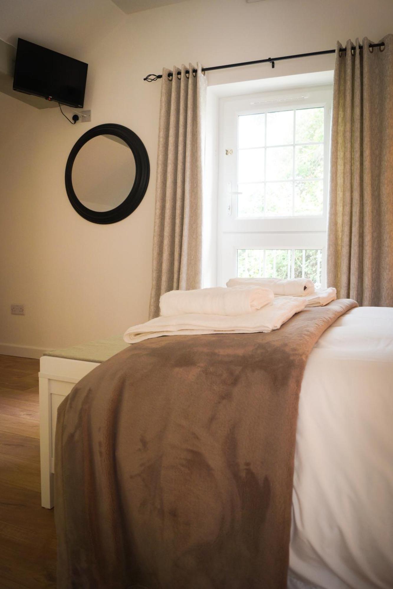 Lemon Tree Rooms - Newly Refurbished Coastal Stay Swyre Eksteriør bilde