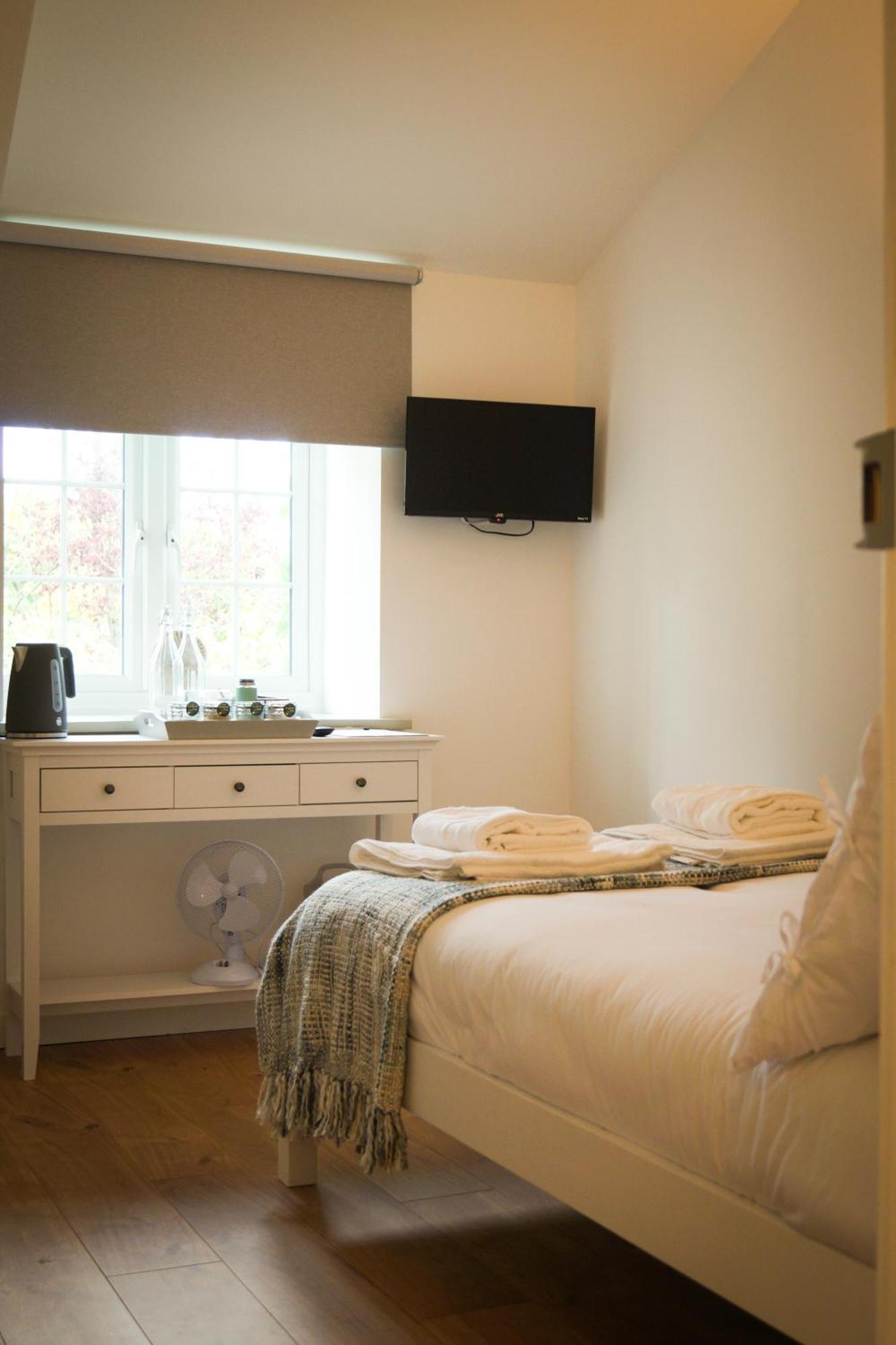 Lemon Tree Rooms - Newly Refurbished Coastal Stay Swyre Eksteriør bilde